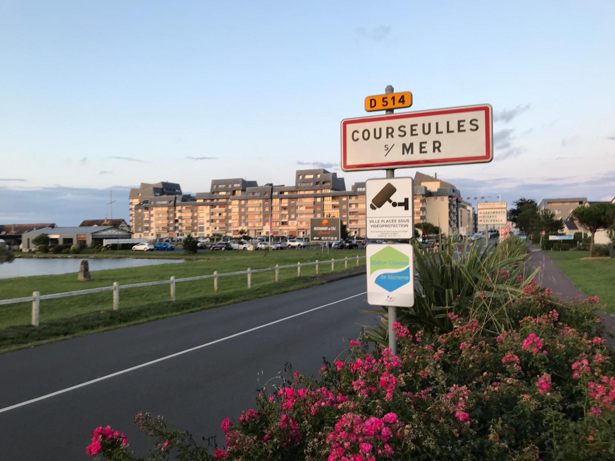 Apartmán Bleu Sale - F2 Courseulles Avec Balcon Exteriér fotografie